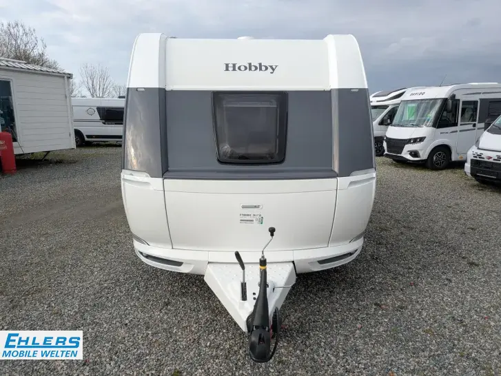 Fahrzeugbild Hobby De Luxe 490 KMF 1800kg/Fußbodenerwärmung/Dunstabzugshaube #3