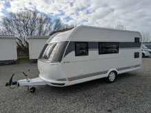 Fahrzeugbild Hobby De Luxe 490 KMF 1800kg/Fußbodenerwärmung/Dunstabzugshaube #4