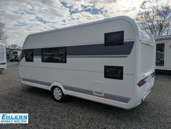 Fahrzeugbild Hobby De Luxe 490 KMF 1800kg/Fußbodenerwärmung/Dunstabzugshaube #21