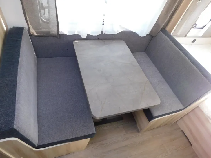 Fahrzeugbild Hobby De Luxe 490 KMF Verfügbar ab November 2026 #12