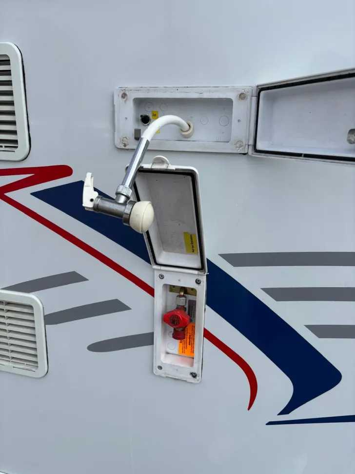 Fahrzeugbild Dethleffs Advantage I 6571 / B Fiat Ducato 2,8 JTD 127 PS #9