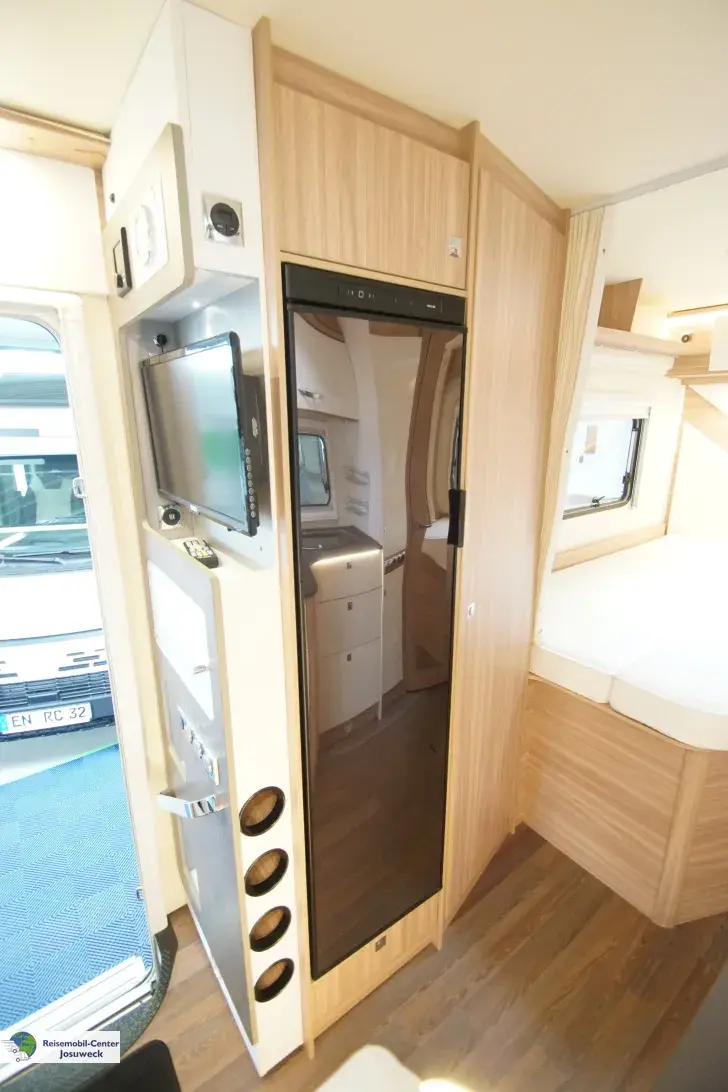 Fahrzeugbild Bürstner Lyseo M Harmony Line 660 1. HAND / SOFORT VERFÜGBAR #9