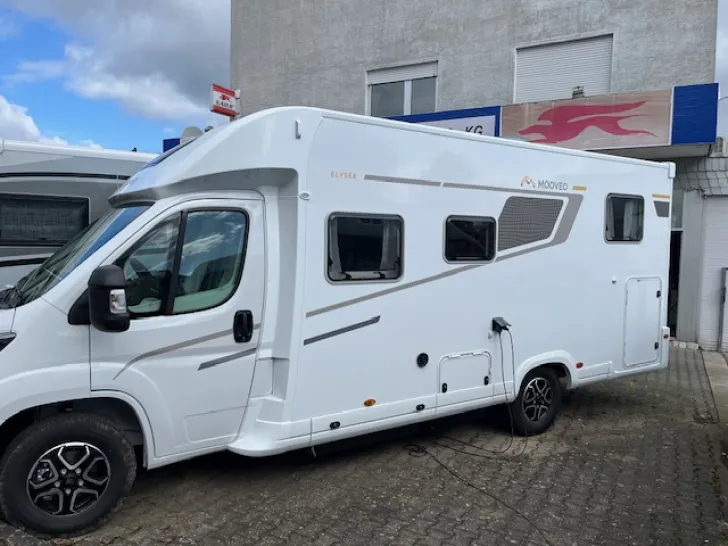 Fahrzeugbild Mooveo TEI 72EBF(H) Elysee Spring Edition Automatik*Markise*RFK*Hubbett #9