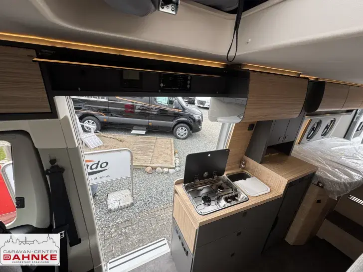 Fahrzeugbild Malibu Van Diversity 640 LE K charming coupé Aufstelldach*Combi 6 D-E*ACC #10