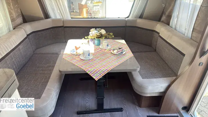 Sitzgruppe Hobby Prestige 560 WFU Dachklimaanlage