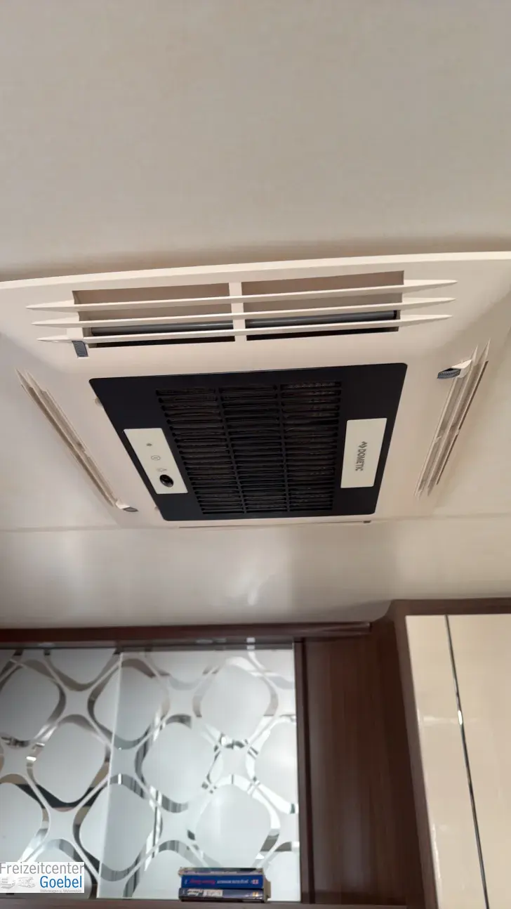 Weitere Betten Hobby Prestige 560 WFU Dachklimaanlage