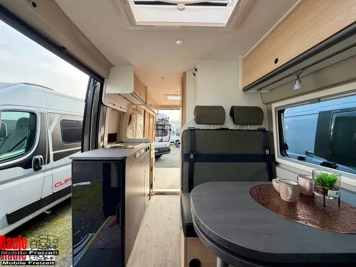 Fahrzeugbild Sunlight CLIFF 640 Adv. 140 PS Automatik #4