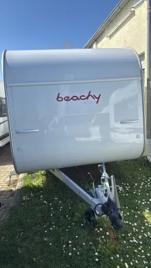Frontal Vorne Hobby Beachy 420+ Auflastung 1200 kg