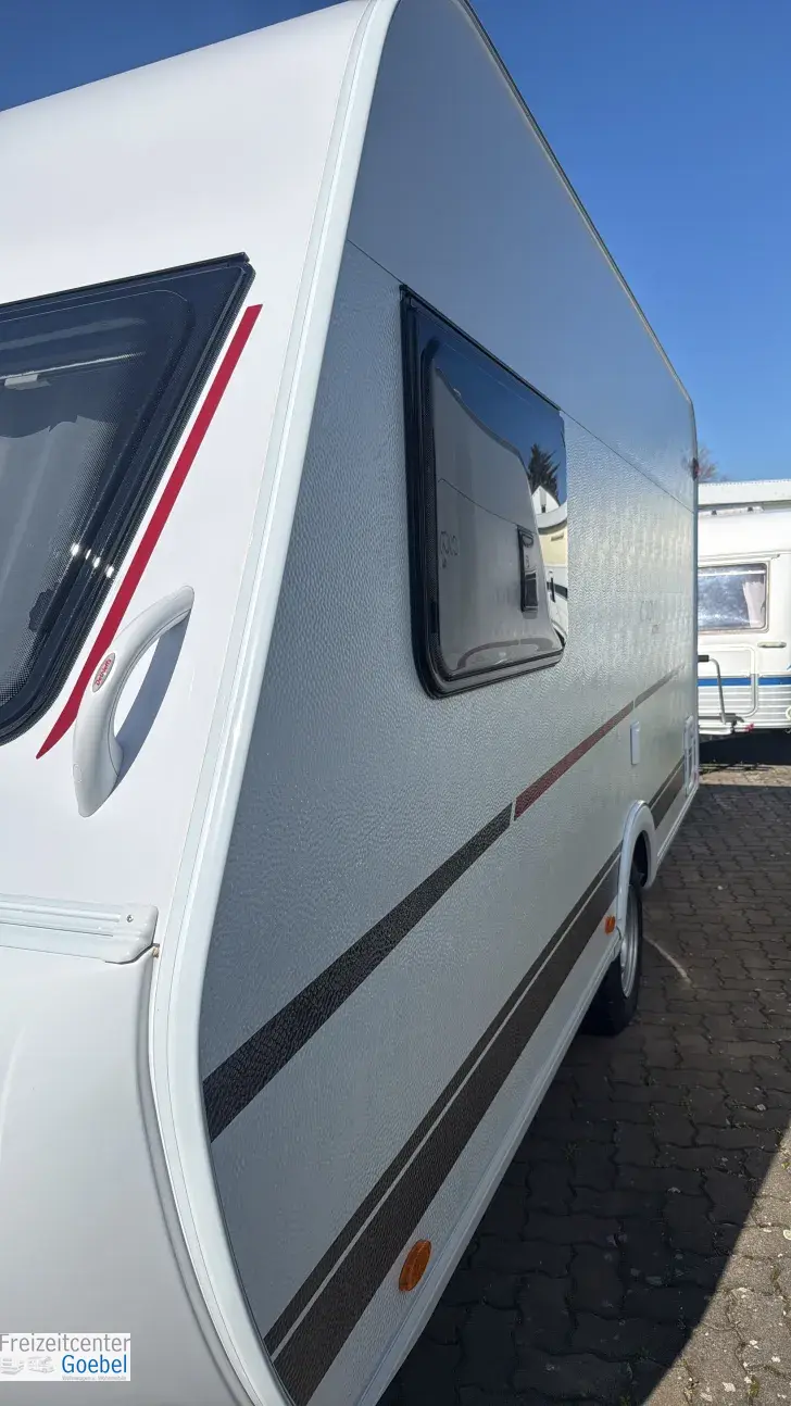 Schräg Hinten Dethleffs c' joy 420 QSH Active