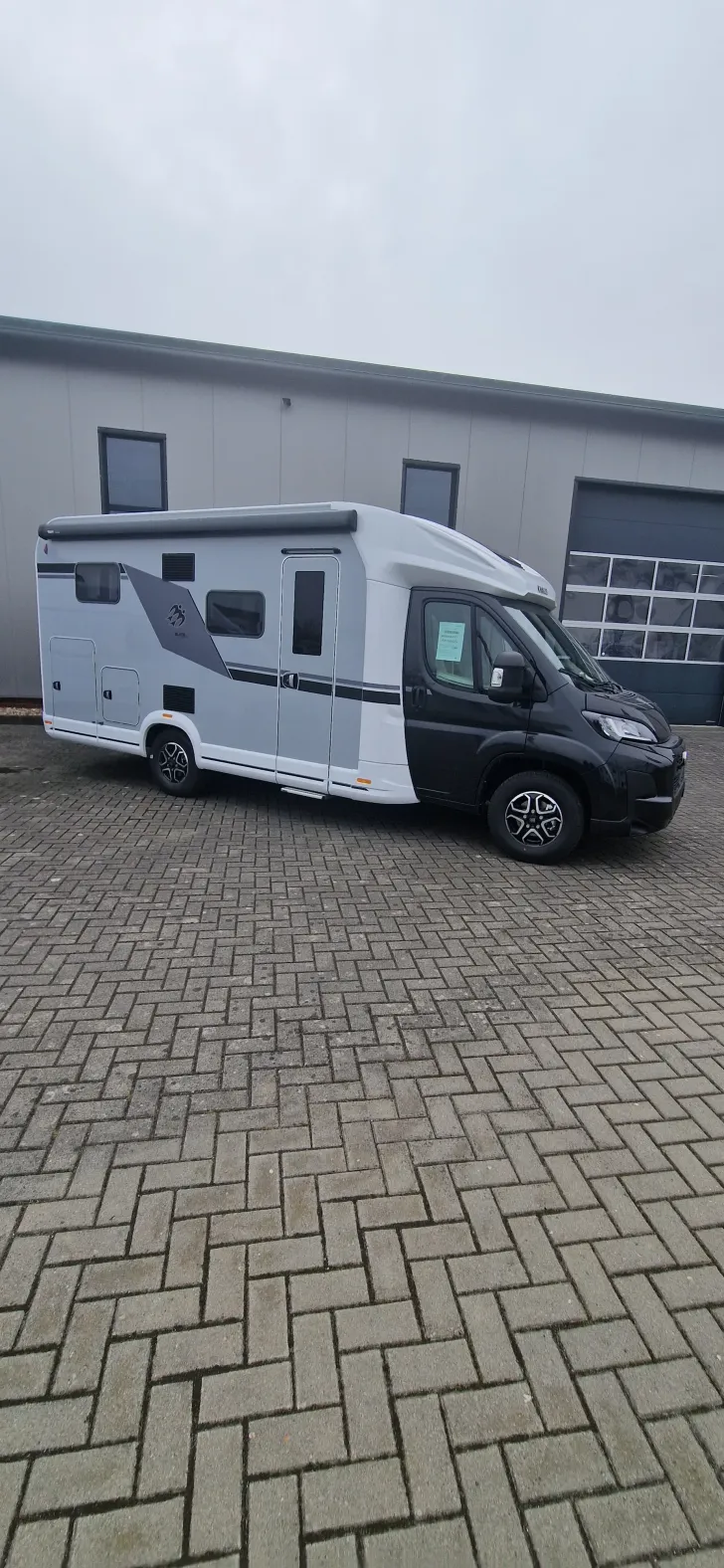 Fahrzeugbild Knaus L!VE WAVE 650 MEG Black Selection Automatik/ACC/Advance/S7 usw. #5