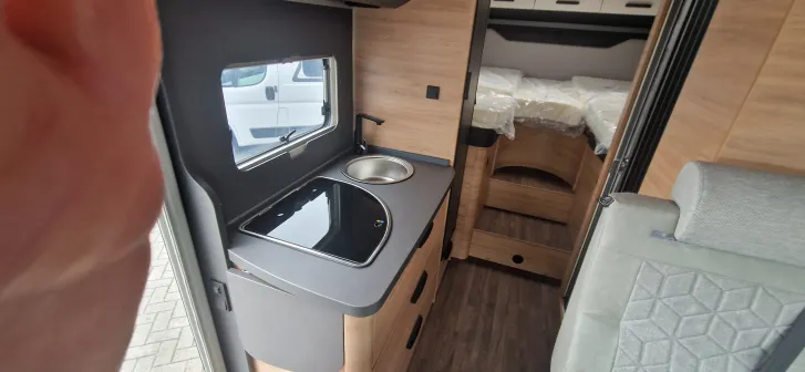 Fahrzeugbild Knaus L!VE WAVE 650 MEG Black Selection Automatik/ACC/Advance/S7 usw. #15