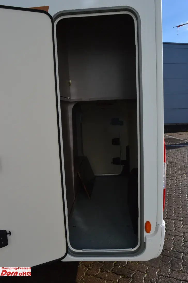 Fahrzeugbild Bürstner Lyseo TD 680 G Navigation/Rückfahrkamera #7
