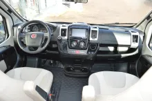 Fahrzeugbild Bürstner Lyseo TD 680 G Navigation/Rückfahrkamera #12