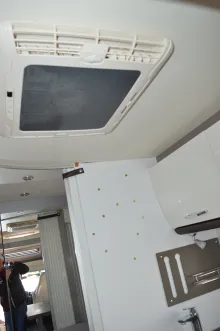 Fahrzeugbild Bürstner Lyseo TD 680 G Navigation/Rückfahrkamera #20
