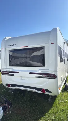 Frontal Hinten Hobby De Luxe 540 UL Auflastung 1800 kg
