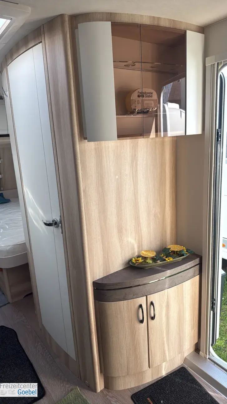 Weitere Betten Hobby De Luxe 540 UL Auflastung 1800 kg