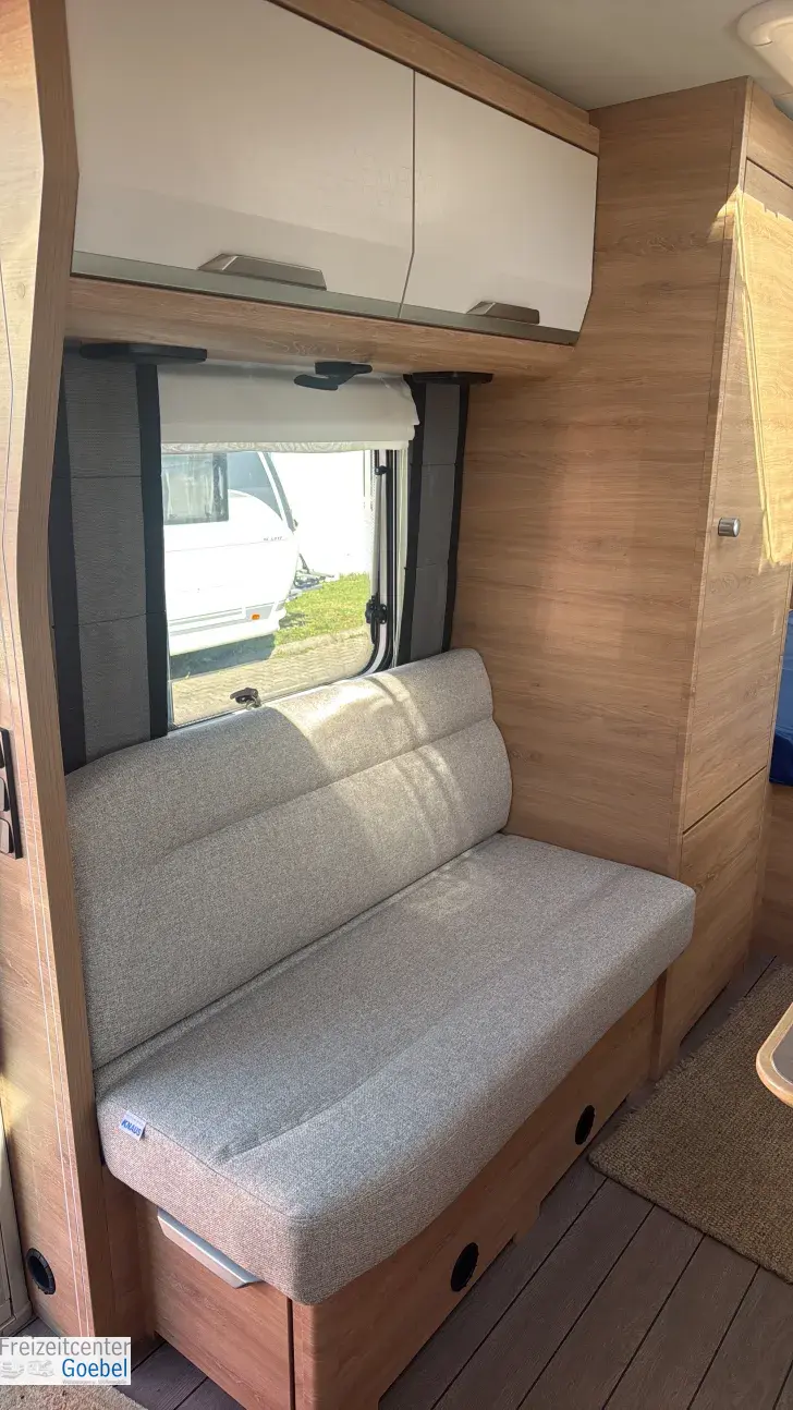Weitere Sitzgruppe Knaus Südwind 650 PEB Black Selection