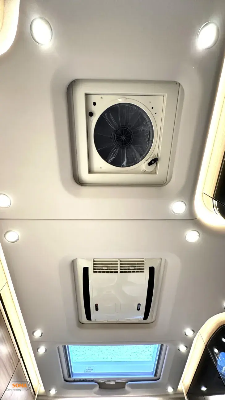 Fahrzeugbild Concorde Charisma 860 LI #12