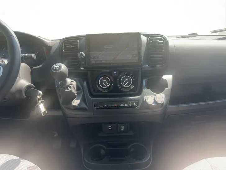 Fahrzeugbild Knaus BoxLife PRO 600 LIFETIME mit Längsbetten u. AHK #37