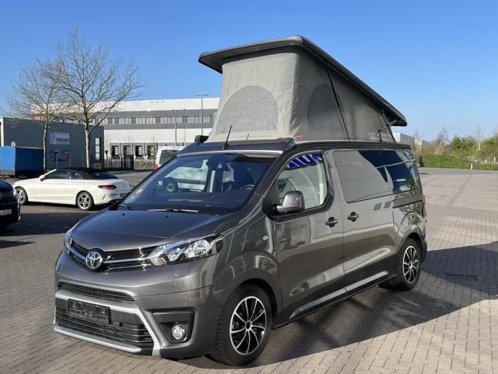 Fahrzeugbild Crosscamp Urban Camper Flex Toyota #2
