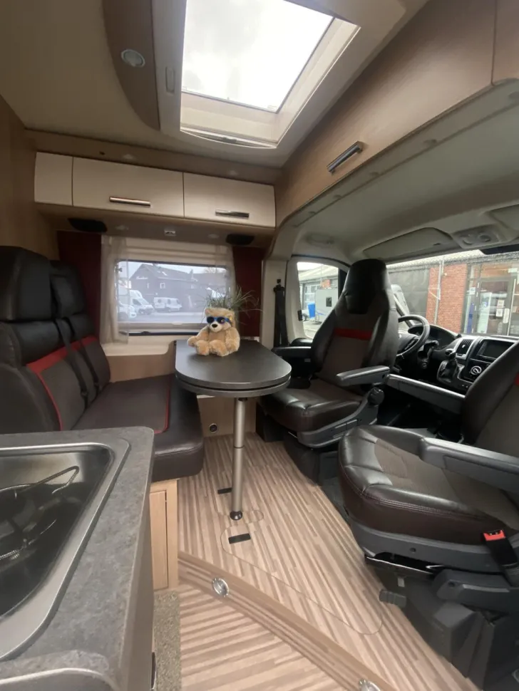 Fahrzeugbild Malibu Van 600 DB low-bed #5