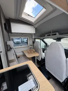 Fahrzeugbild LMC Innovan Ford 592 #11