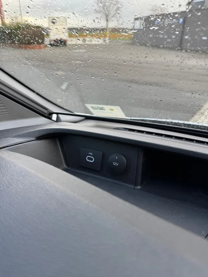 Fahrzeugbild LMC Innovan Ford 592 #23