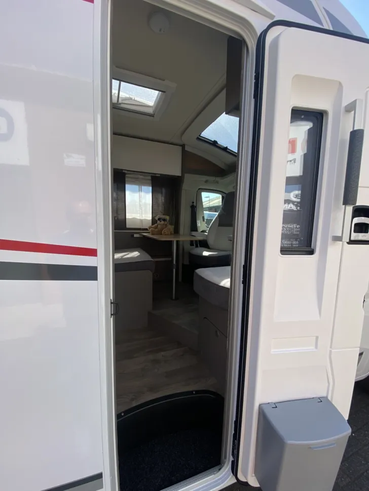 Fahrzeugbild LMC Tourer T 660 G #7