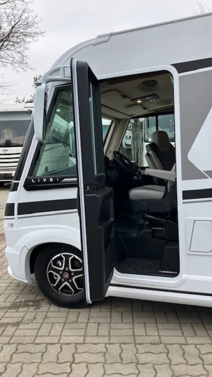 Fahrzeugbild Knaus L!VE LIVE I 700 MEG *180PS*Betterweiterung* #36