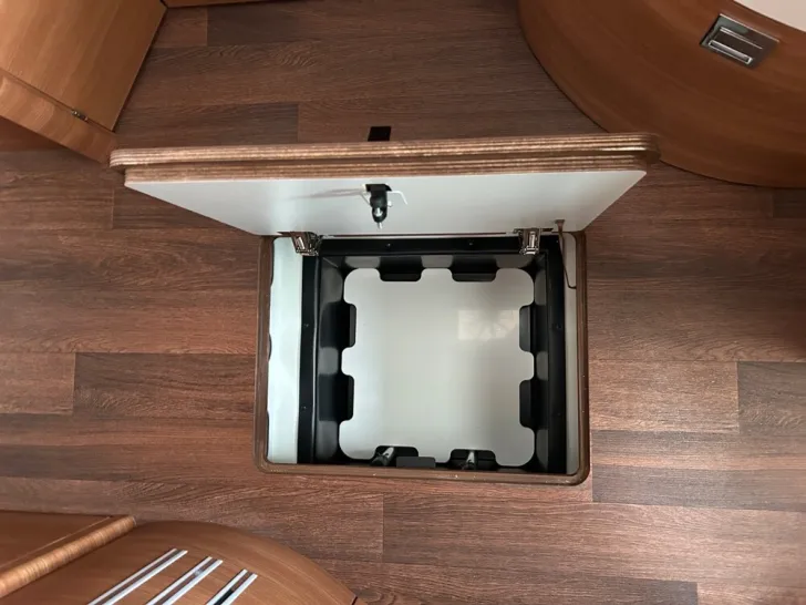 Fahrzeugbild Carthago chic c-line T  4.9 LE #23