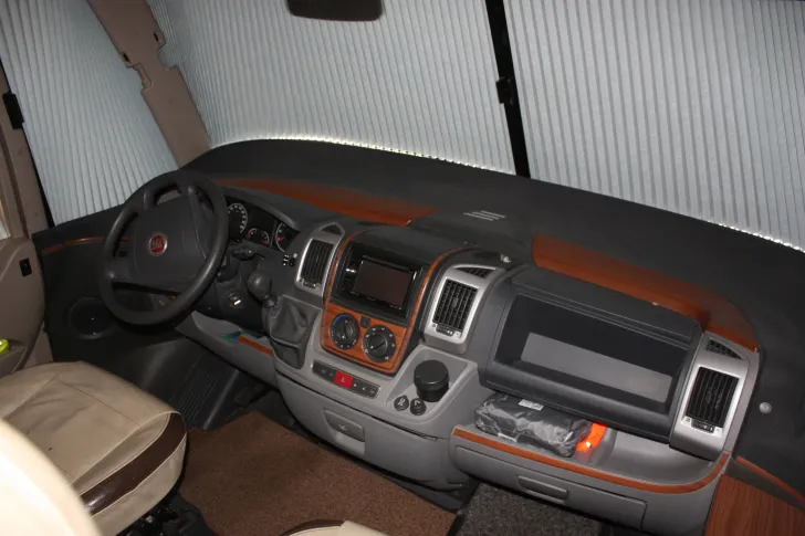 Fahrzeugbild Hymer B-Klasse SL 514 Star Edition sehr gut gepflegt #3