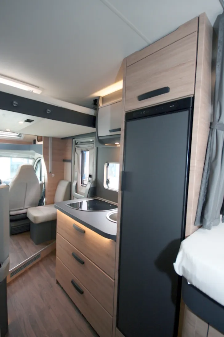 Fahrzeugbild Knaus L!VE WAVE 650 MEG Black Selection #7