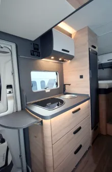 Fahrzeugbild Knaus L!VE WAVE 650 MEG Black Selection #19