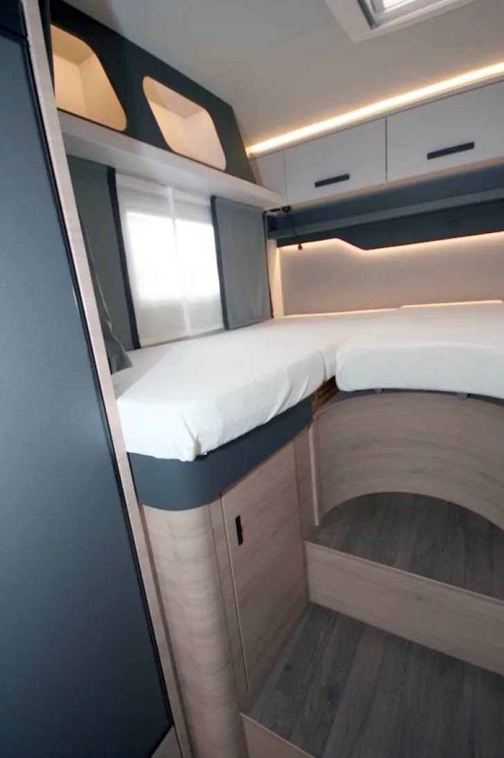 Fahrzeugbild Knaus L!VE WAVE 650 MEG Black Selection #20