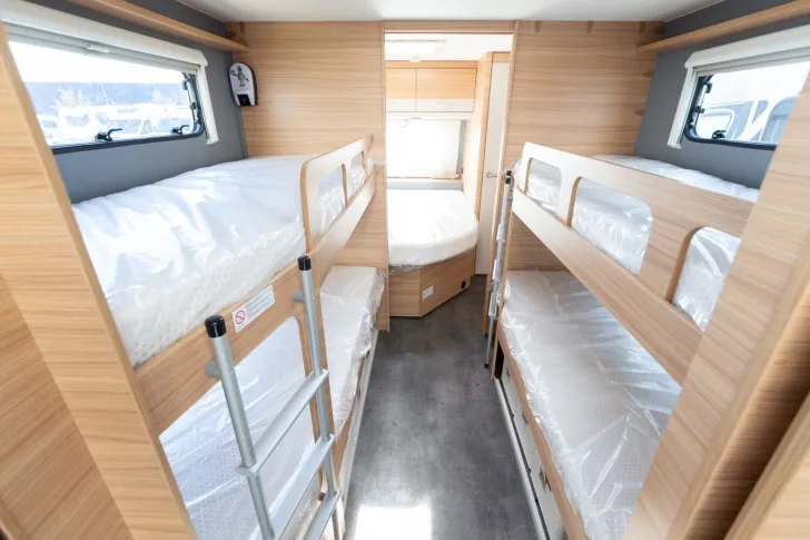 Fahrzeugbild Dethleffs Camper 730 FKR // 9.254  reduziert #14