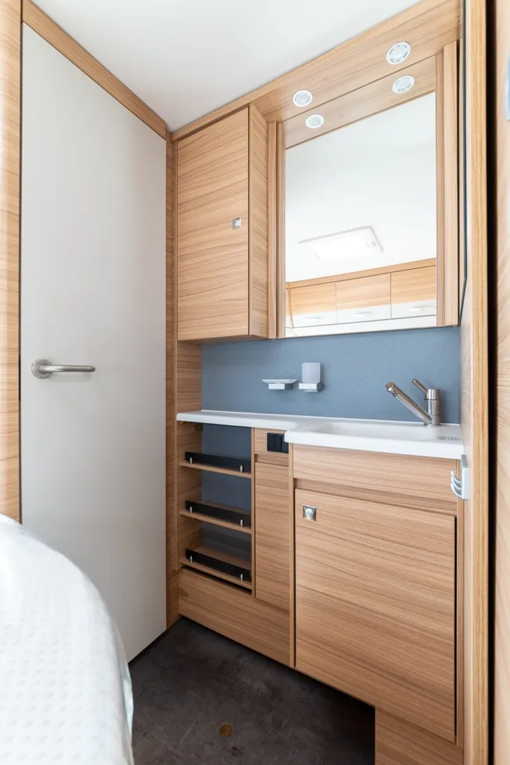 Fahrzeugbild Dethleffs Camper 730 FKR // 9.254  reduziert #16