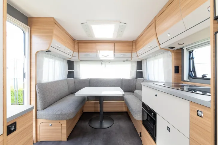 Fahrzeugbild Dethleffs Camper 730 FKR // 9.254  reduziert #21