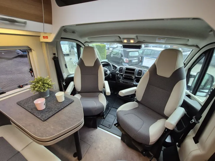 Fahrzeugbild VanTourer Fiat 600 D *Totwinkelass.*Regensensor* #16