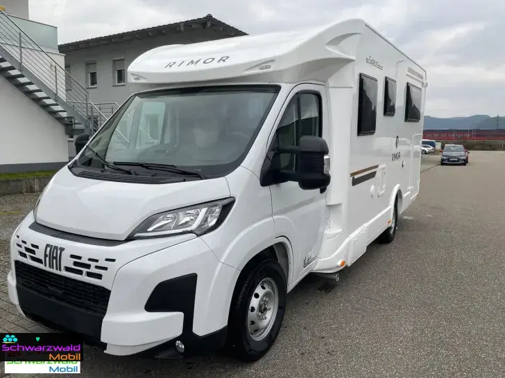 Fahrzeugbild Rimor SARUS 98 P 2025 Solar Markise RFK uvm. #1