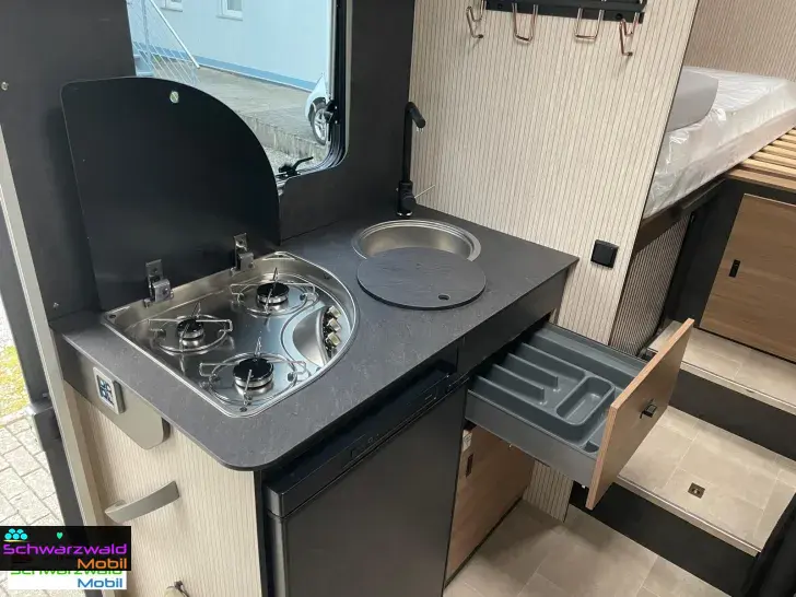 Fahrzeugbild Rimor SARUS 98 P 2025 Solar Markise RFK uvm. #8