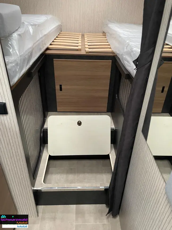 Fahrzeugbild Rimor SARUS 98 P 2025 Solar Markise RFK uvm. #11