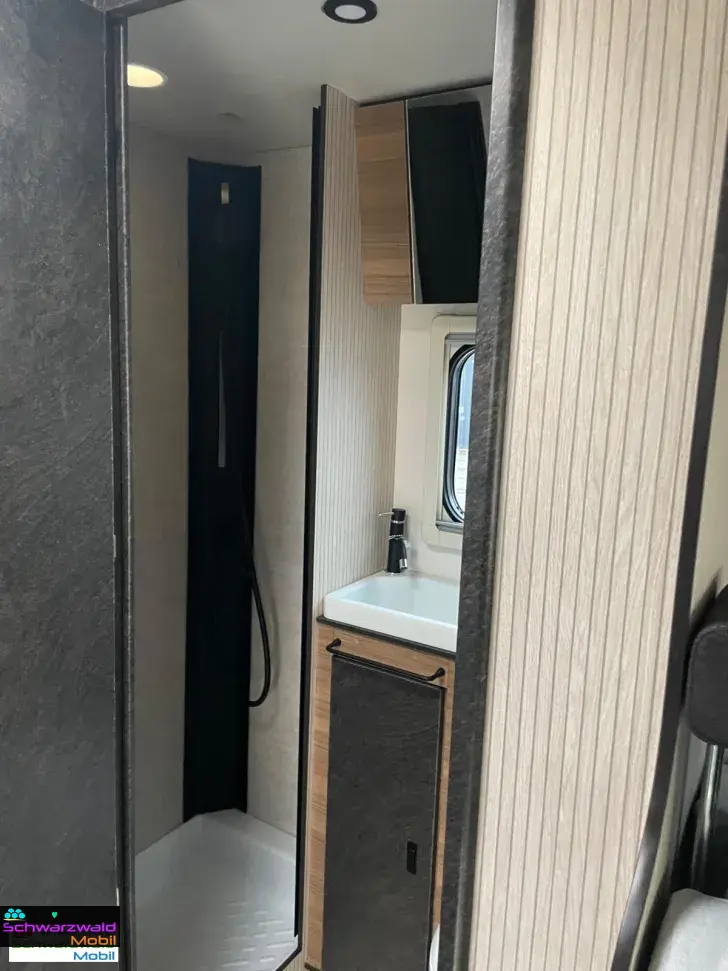 Fahrzeugbild Rimor SARUS 98 P 2025 Solar Markise RFK uvm. #13