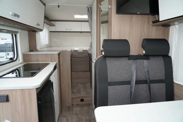 Fahrzeugbild Carado VAN V337 Pro+ #8