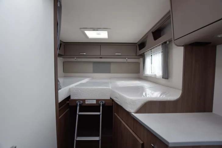 Fahrzeugbild Carado T338 *Hubbett*Faltverdunkelung* #21