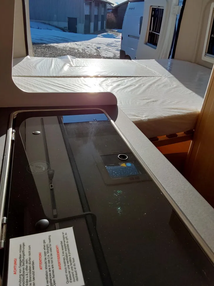 Fahrzeugbild Sunlight Cliff 600 Peugeot #5