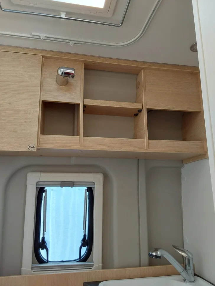 Fahrzeugbild Sunlight Cliff 600 Peugeot #8