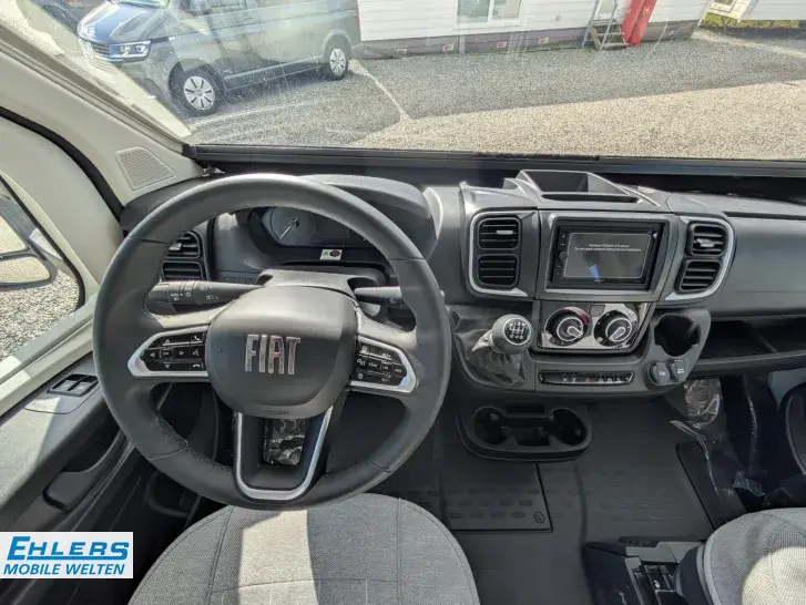 Fahrzeugbild Eura Mobil Profila RS PRS 675 SB 140PS/Markise/Mondial-Paket/Dachklima/Fahrradträger/Exclusiv Design Heck #6