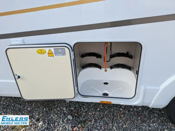 Fahrzeugbild Eura Mobil Profila RS PRS 675 SB 140PS/Markise/Mondial-Paket/Dachklima/Fahrradträger/Exclusiv Design Heck #28