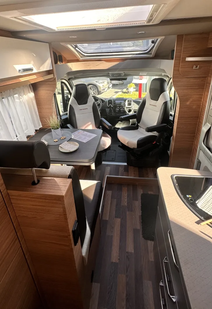 Fahrzeugbild Weinsberg CaraCompact 600 MF EDITION [PEPPER] Automatikgetriebe #4