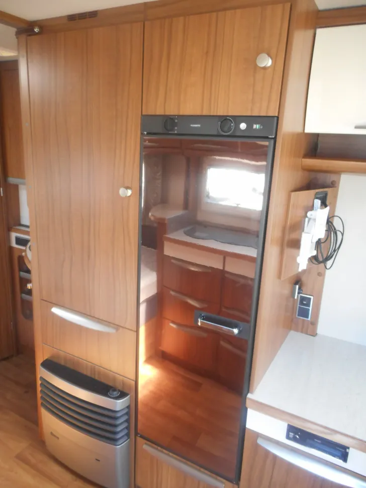 Fahrzeugbild Hymer Eriba Nova SL 485 1.Hand Tower Mover 1600kg #9